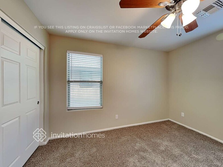 Building Photo - 941 S Deerfield Ln