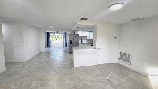 Building Photo - 3633 Rock Royal Dr