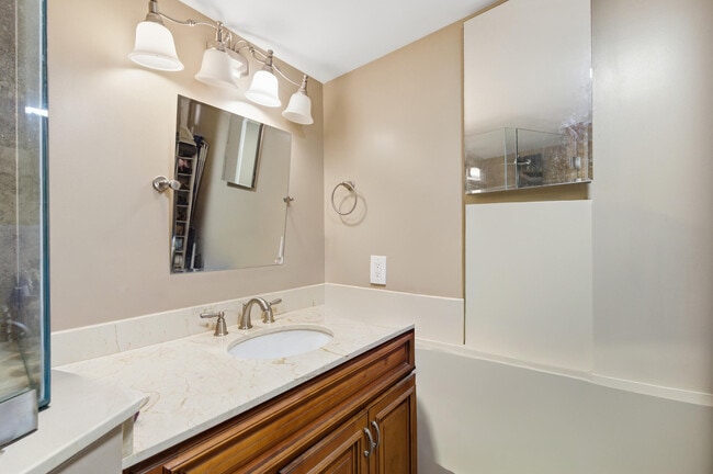 Building Photo - 367 S Federal Hwy