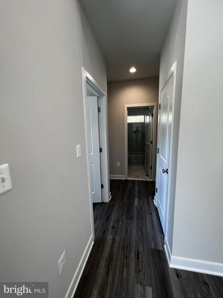 Building Photo - 38 Meadow View Ln