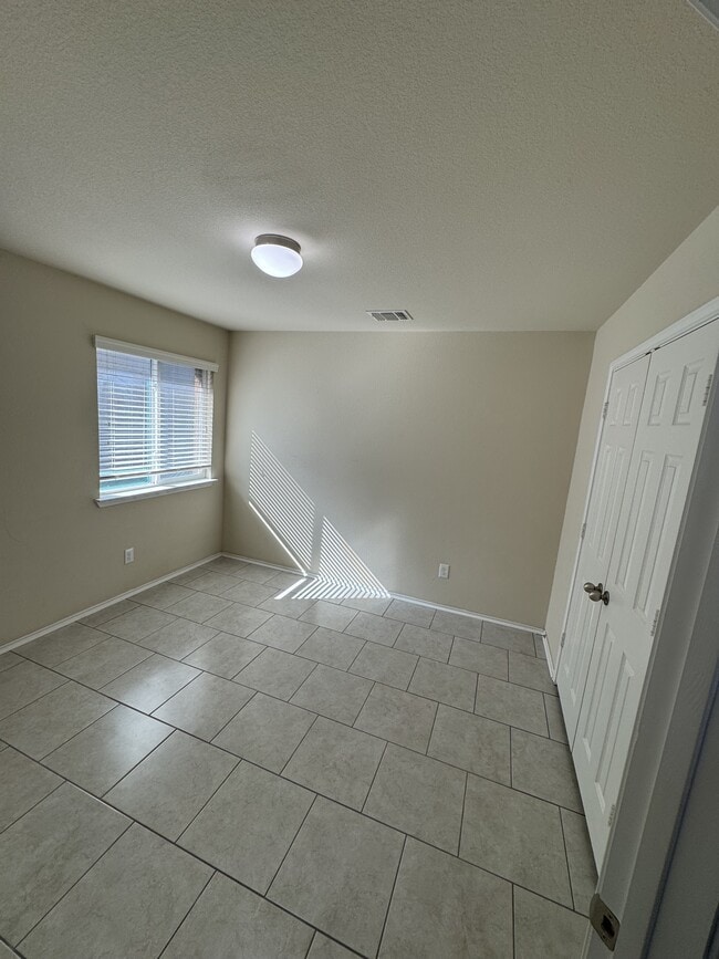 Building Photo - 1314 Starlight Dr