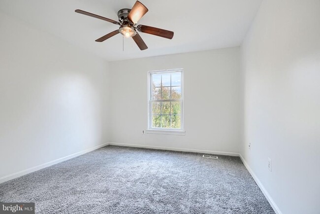 Building Photo - 28 Windersal Ln