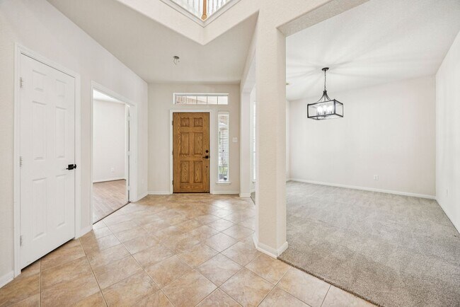 Building Photo - 18006 Cypress Valley Ln