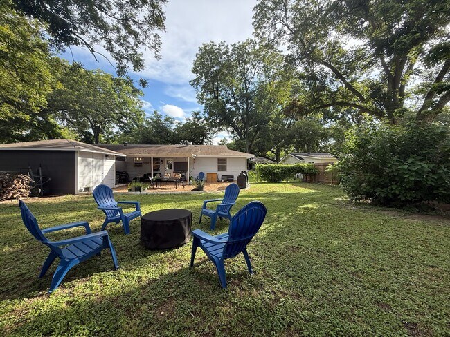 Building Photo - 2159 Gruene Rd
