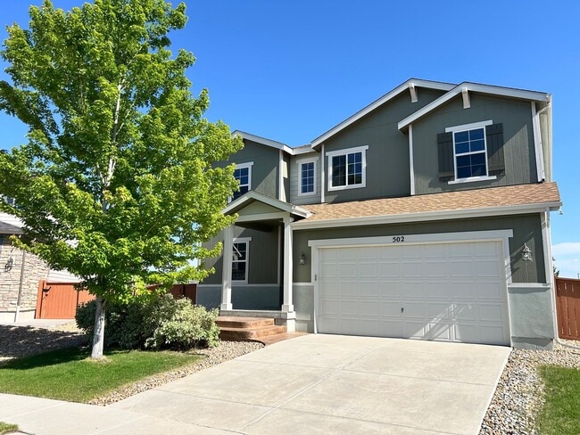 Building Photo - Spacious 5-Bedroom House with Large Fenced Yard