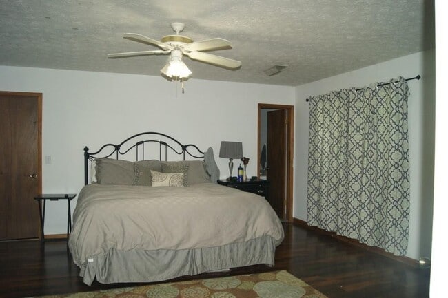 Building Photo - 10725 Indian Village Dr