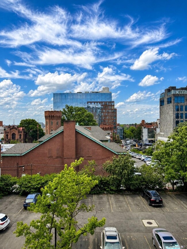 Building Photo - 136-75 37th Ave