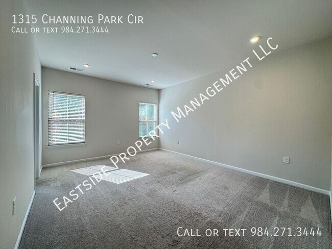 Building Photo - 1315 Channing Park Cir