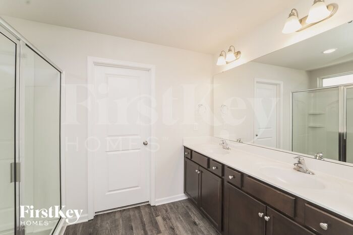 Building Photo - 6310 Mosley Glen Dr
