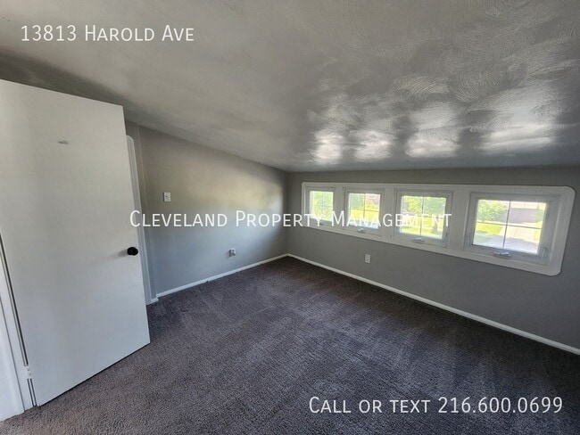 Building Photo - 13813 Harold Ave