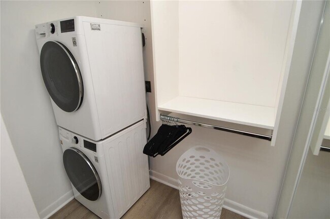 Building Photo - 4908 38th Way S