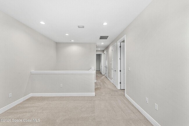 Building Photo - 1011 Steven Patrick Ave