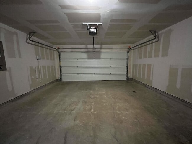 Building Photo - 3408 Harper St