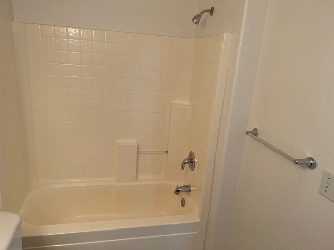 Building Photo - Newly updated 3-bedroom, 2-bathroom duplex with a garage!  $500 OFF YOUR FIRST MONTH'S RENT!