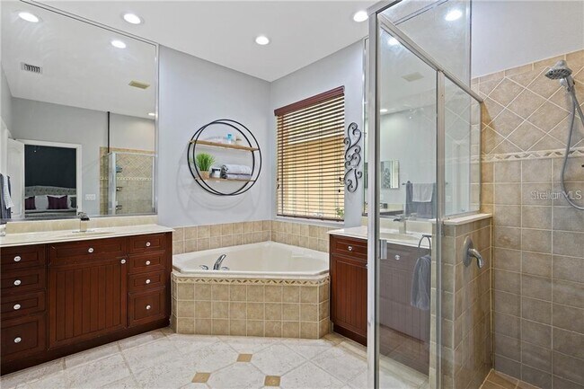 Building Photo - 6971 Nobleton Dr
