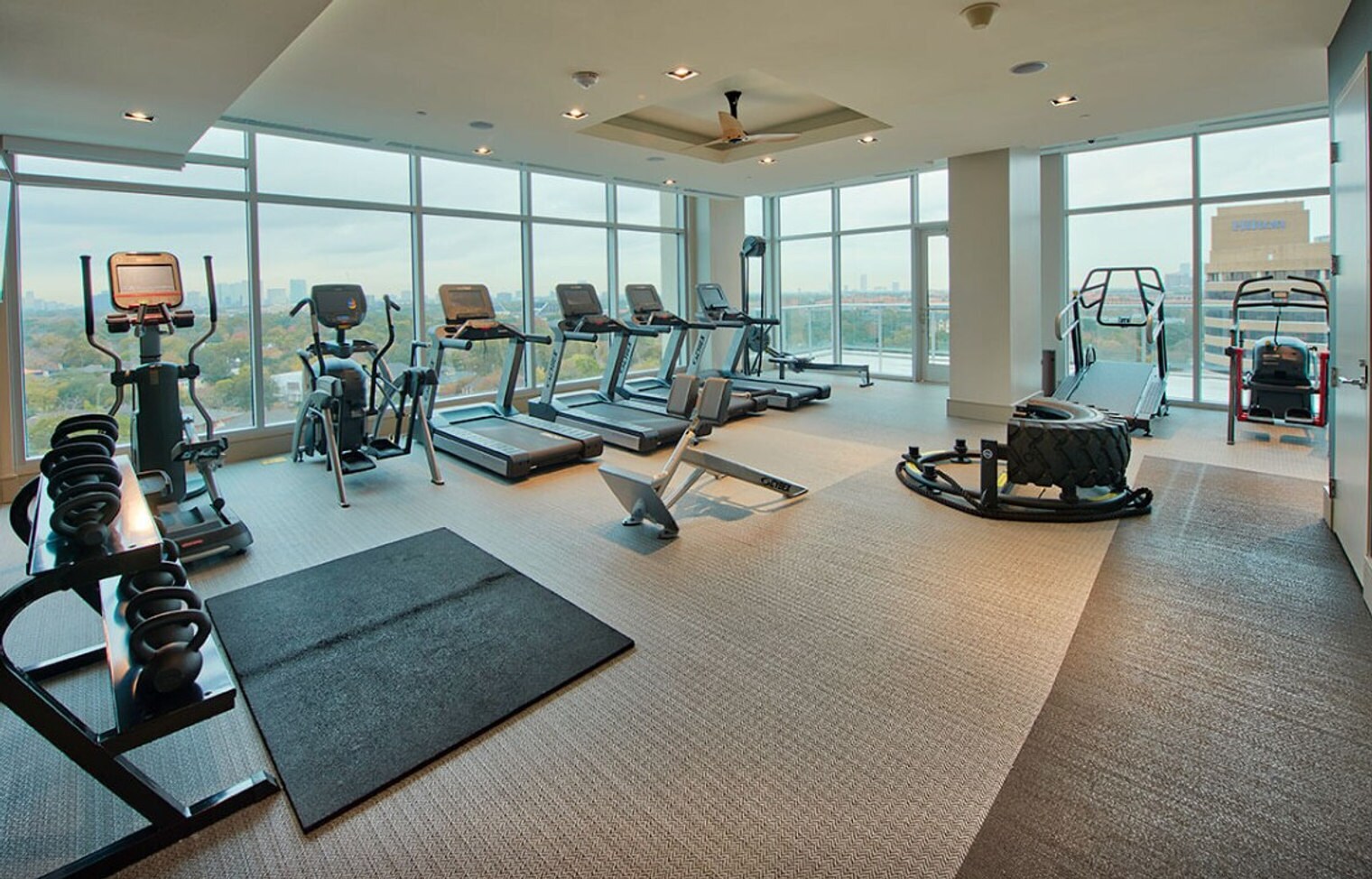 Building Photo - 6734 Main St