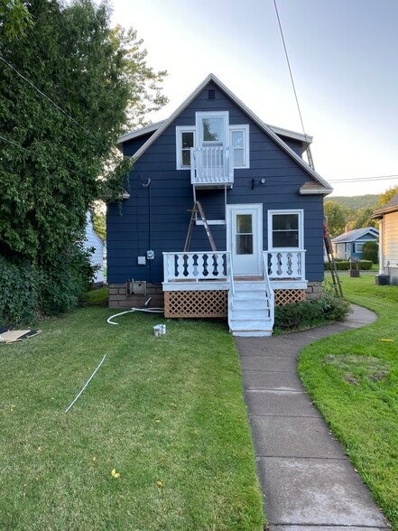 Building Photo - 3728 W 4th St