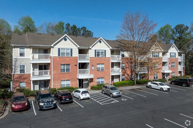 Building Photo - Laurels at Greenwood