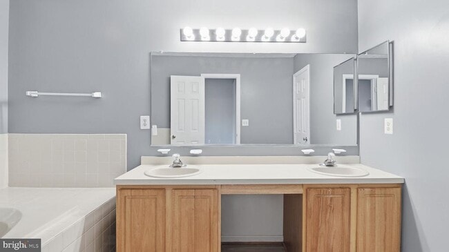 Building Photo - 11540 Leland Pl