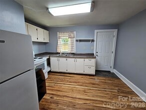 Building Photo - 1130 Camden Ave
