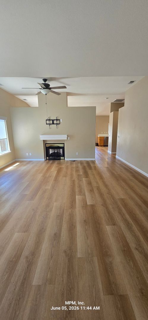 Building Photo - 3 bedroom 2 bath home