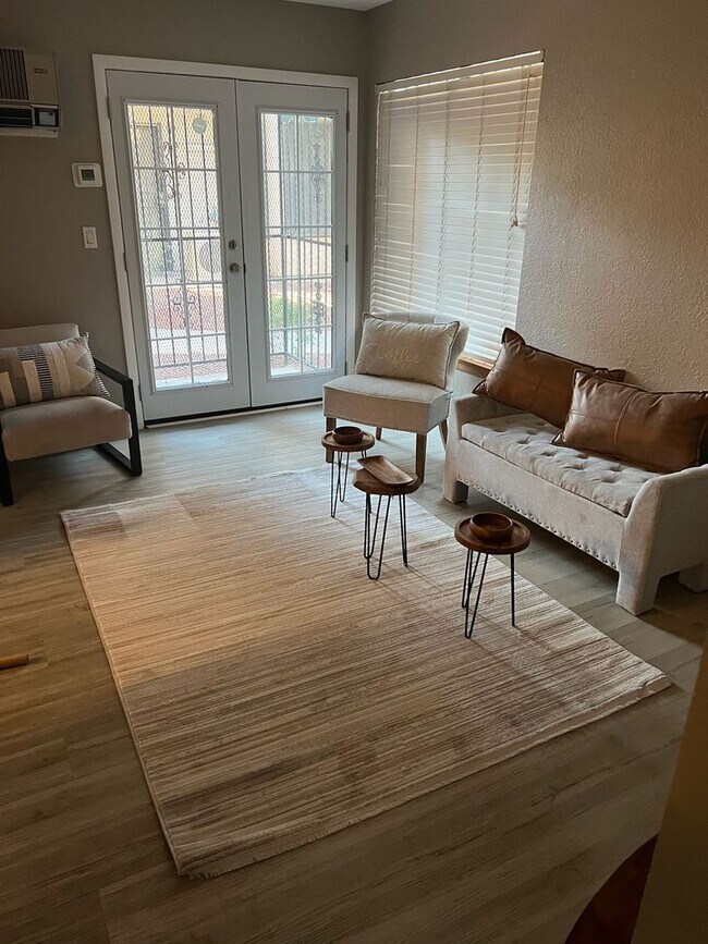Building Photo - 1 Bedroom 1 Bath In Central Las Vegas
