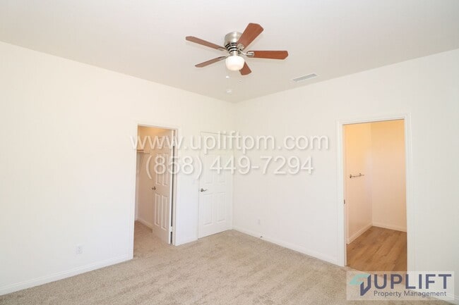 Building Photo - 3 Bed, 2 Bath House, 1200 SqFt.  RECENT BUILD