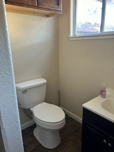 Bathroom - 333 Mapleton Ave