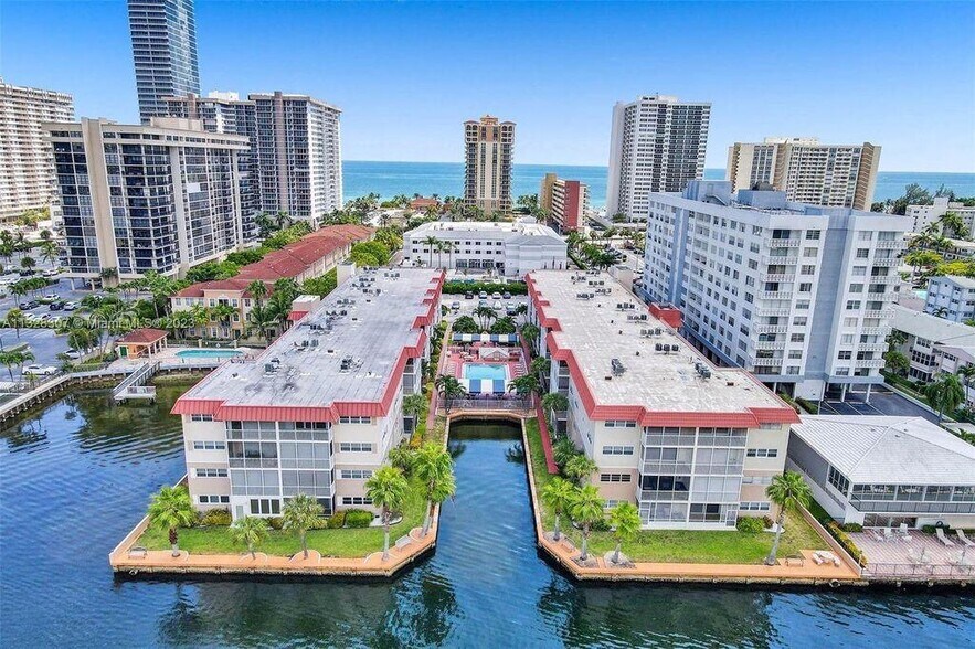 Birdseye view - 2097 S Ocean Dr