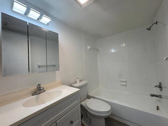 Building Photo - 5102 Lawnton Ct