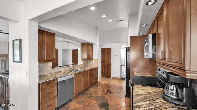 Building Photo - 10845 N Pinto Dr