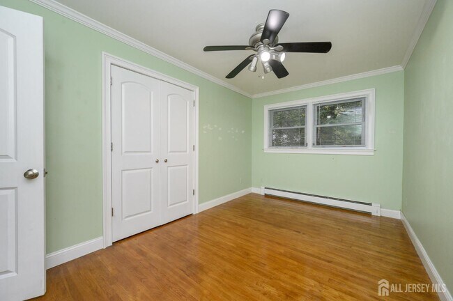 Building Photo - 496 Ragland Dr