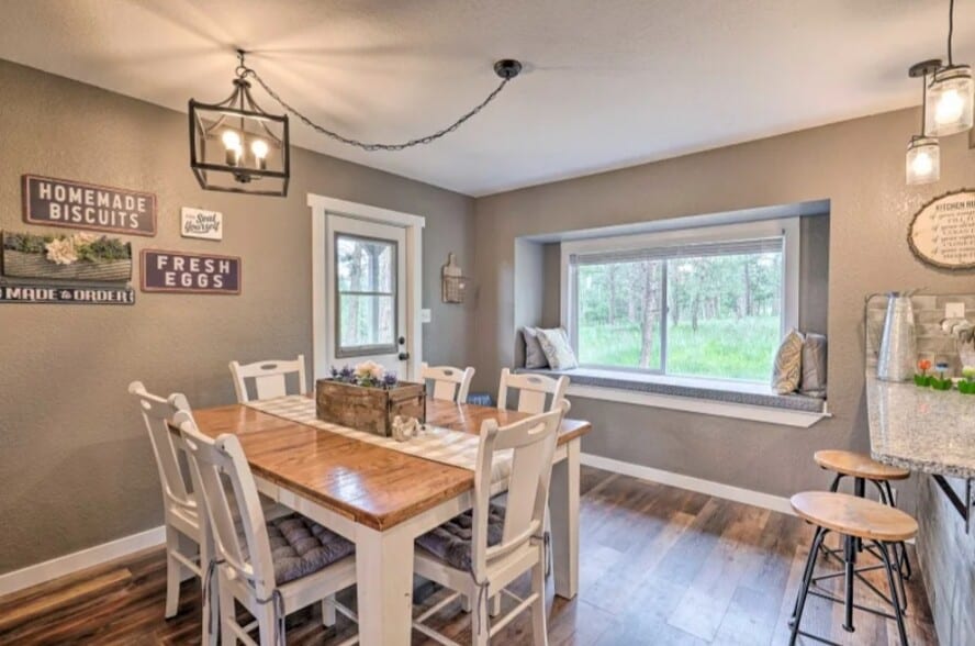 Building Photo - 255 Midnight Ln