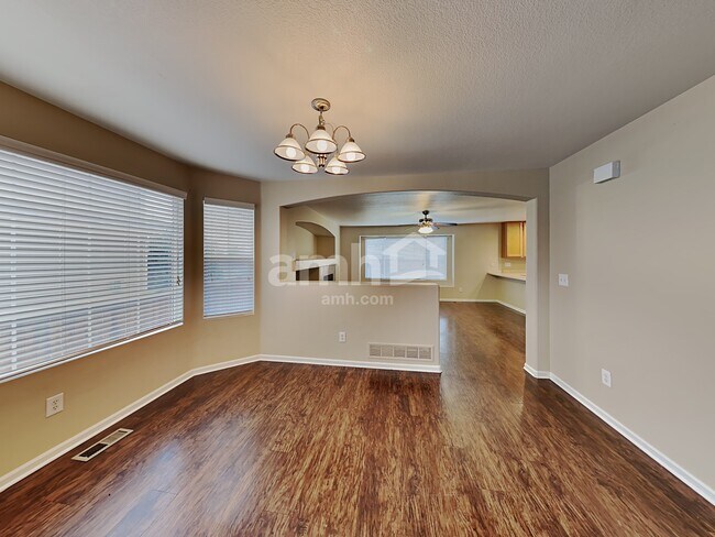Building Photo - 10745 Kalispell St