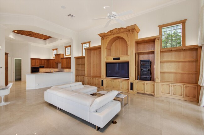 Building Photo - 331 Mizner Lake Estates Dr