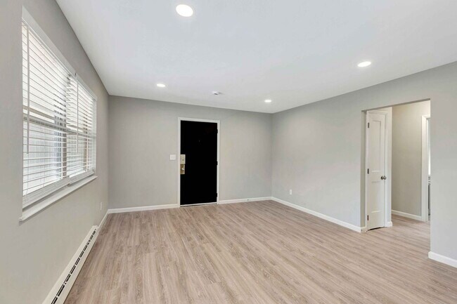 Building Photo - 3854 Washington Ave