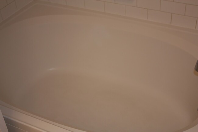 MBR Oval Shaped bath tub - 3875 S Dayton St