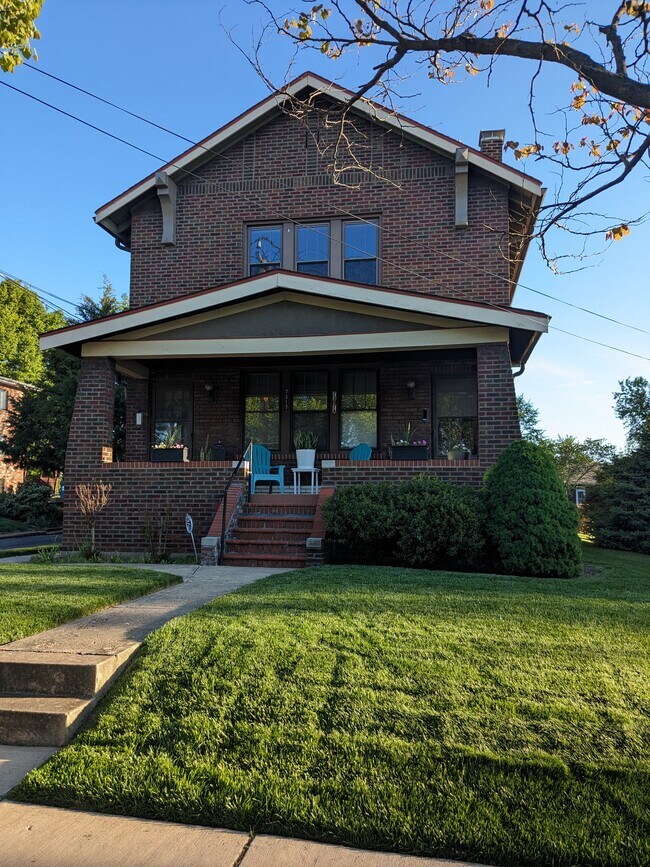 Building Photo - 7317 Lohmeyer Ave