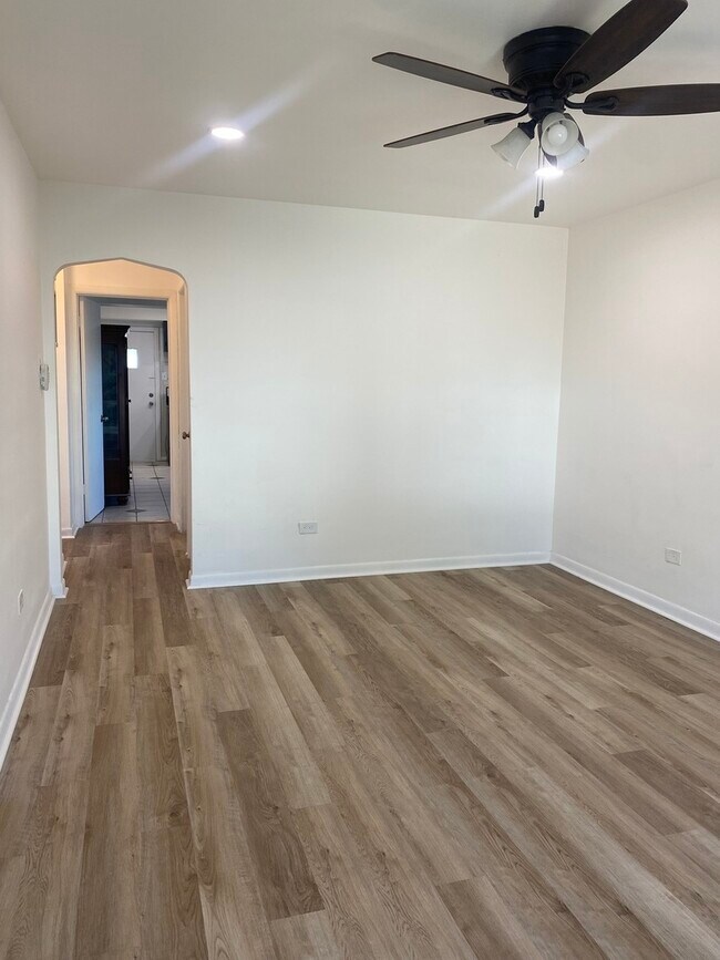 Building Photo - 6221 S Kolmar Ave