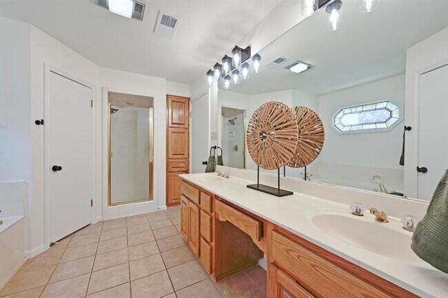 Building Photo - 3510 Native Dancer Cove