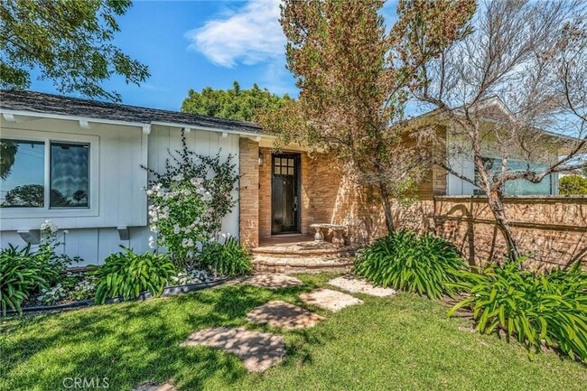 Building Photo - 2417 Sunnyside Ridge Rd