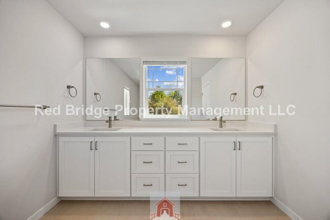 Building Photo - 16626 SW Noosa Ct