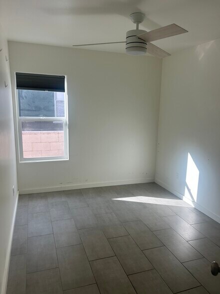 Building Photo - 3702 Ingraham St