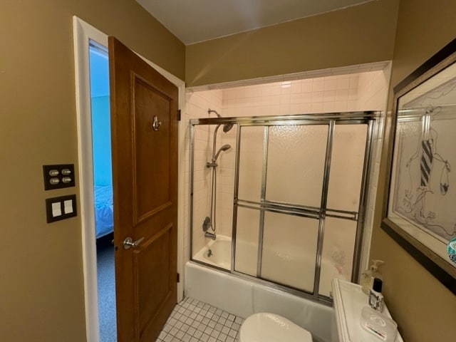 Ensuite bath (tub) - 3 Wickhams Fancy