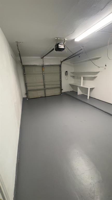 Building Photo - 11515 Evesborough Dr