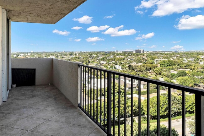 Building Photo - 5000 N Ocean Blvd