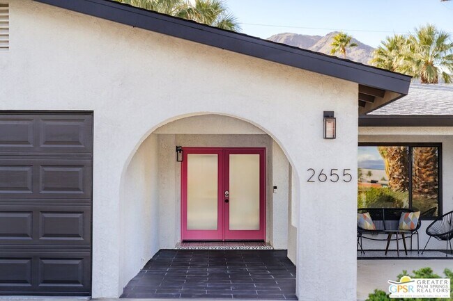 Building Photo - 2655 N Junipero Ave