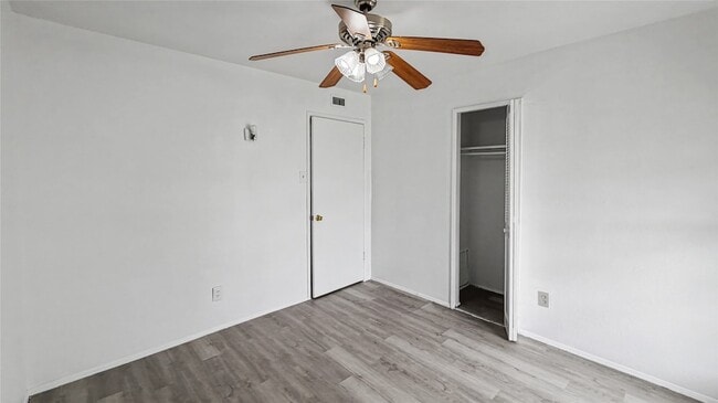 Building Photo - 130 Astoria Dr