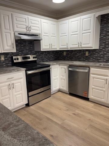 Building Photo - 558 Ridgemont Dr