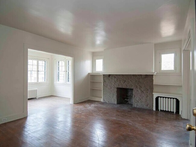 Building Photo - 6535 Northumberland St